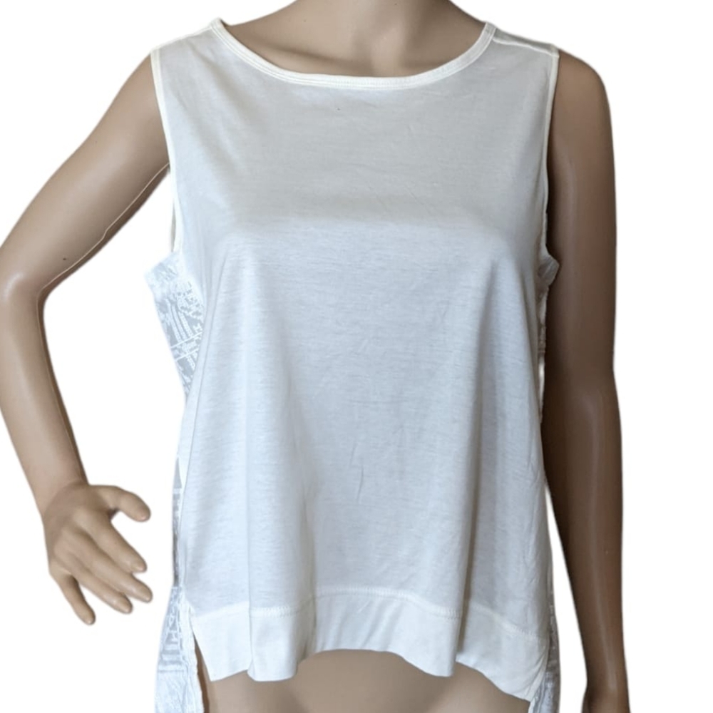 Madewell Woman's Top Sleeveless Crossstitch Embroidery on back